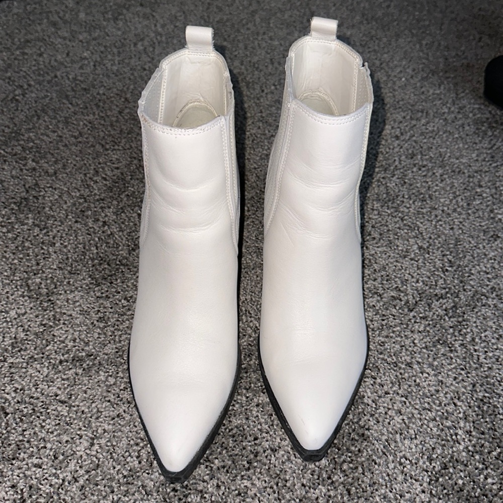 Women’s heeled boots
